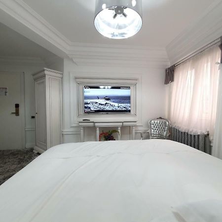 President Hotel Ploiesti Exterior photo