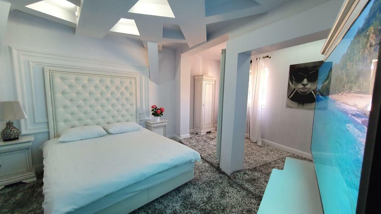 President Hotel Ploiesti Exterior photo